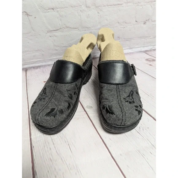 Austin Grey Tapestry Klogs Black Slip Resistant Size 9 - Picture 1 of 8